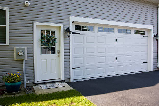 24/7 Emergency Garage Door Panel Replacement experts in Lander County County, NV